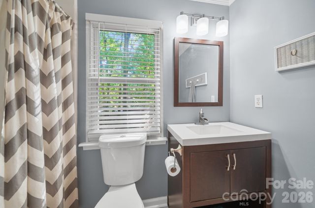 11421 Winners Circle, Charlotte, NC 28215