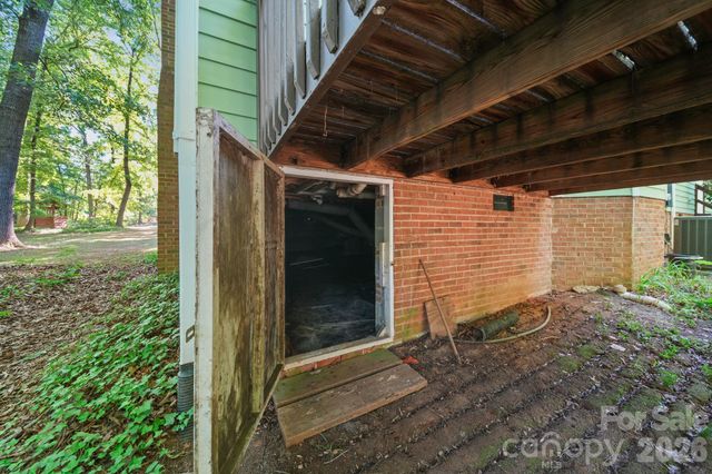 11421 Winners Circle, Charlotte, NC 28215
