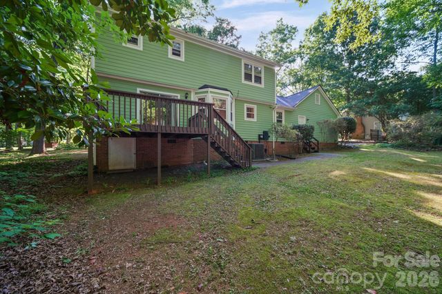 11421 Winners Circle, Charlotte, NC 28215
