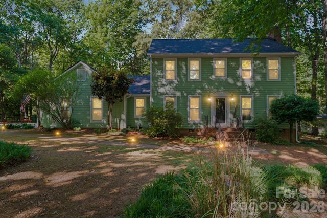 11421 Winners Circle, Charlotte, NC 28215