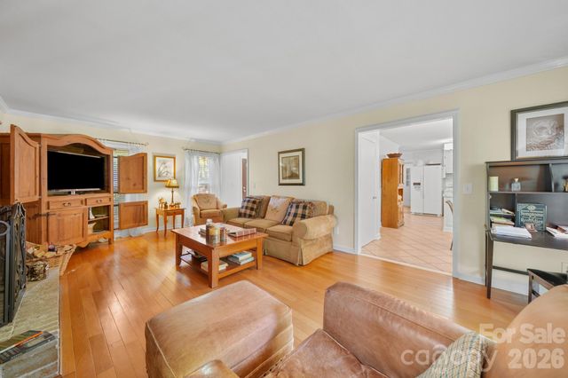 11421 Winners Circle, Charlotte, NC 28215