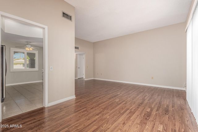 10105 W HIGHWOOD Lane, Sun City, AZ 85373