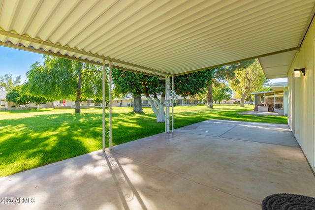 10105 W HIGHWOOD Lane, Sun City, AZ 85373