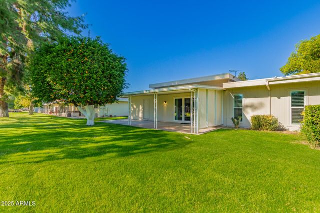 10105 W HIGHWOOD Lane, Sun City, AZ 85373