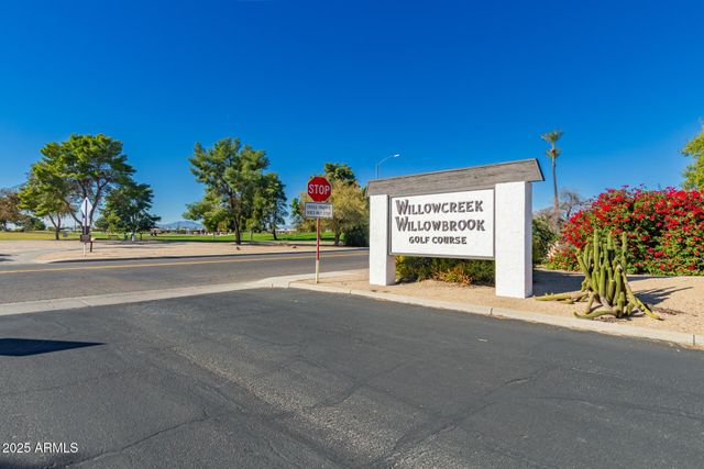 10105 W HIGHWOOD Lane, Sun City, AZ 85373