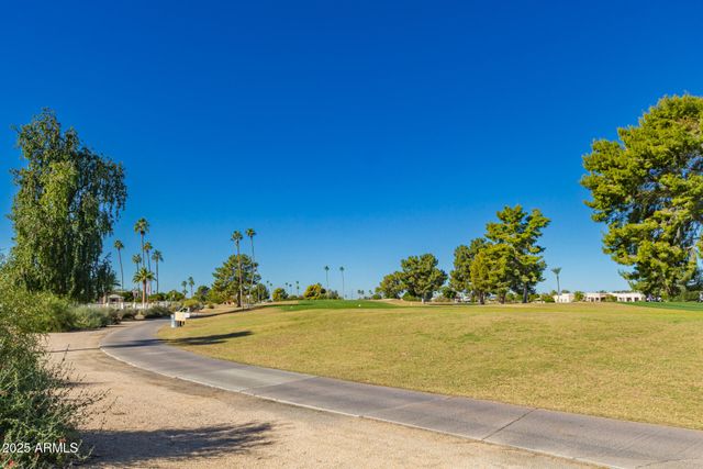 10105 W HIGHWOOD Lane, Sun City, AZ 85373