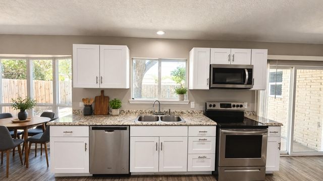 4126 Worrell Drive, Houston, TX 77045