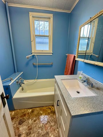 607 W WEST ELM ST, Fayette, MO 65248