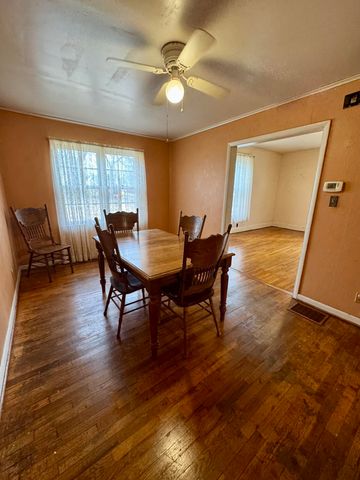 607 W WEST ELM ST, Fayette, MO 65248