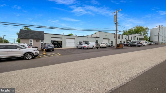 400 LINCOLN AVE, Hatboro, PA 19040