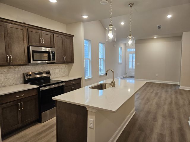411 W Stonehaus Crossing, Antioch, TN 37013