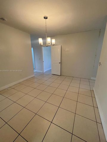 7570 NW 176th Ter 7570, Hialeah, FL 33015