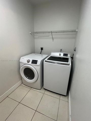 7570 NW 176th Ter 7570, Hialeah, FL 33015