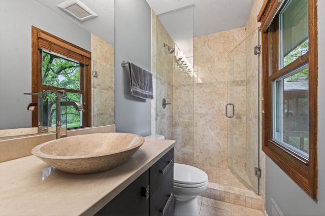 1842 Beecher Drive, Eagan, MN 55122