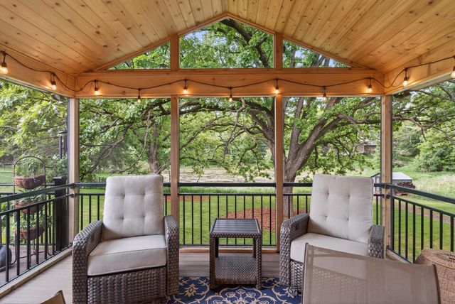 1842 Beecher Drive, Eagan, MN 55122