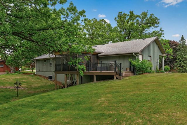 1842 Beecher Drive, Eagan, MN 55122
