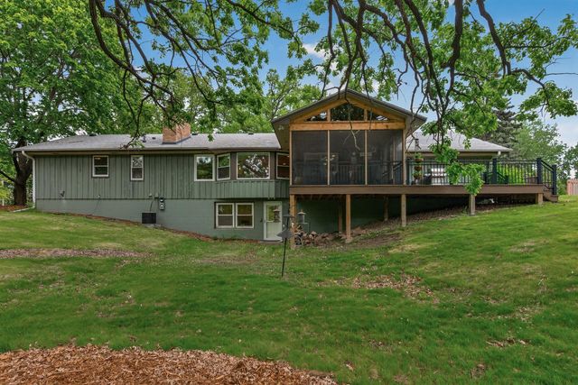 1842 Beecher Drive, Eagan, MN 55122