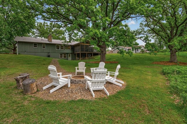 1842 Beecher Drive, Eagan, MN 55122