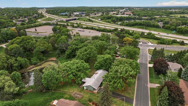 1842 Beecher Drive, Eagan, MN 55122