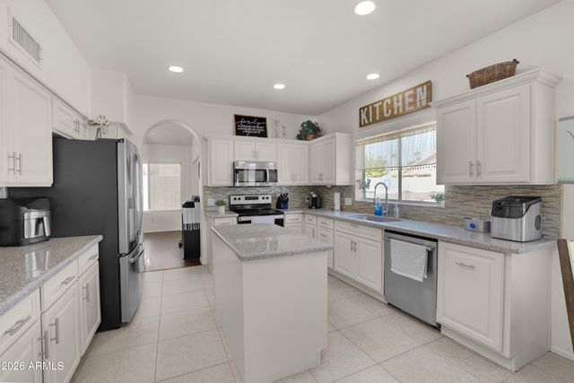 3628 E CEDARWOOD Lane, Phoenix, AZ 85048
