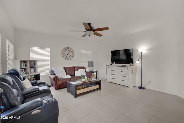 3628 E CEDARWOOD Lane, Phoenix, AZ 85048