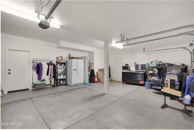 3628 E CEDARWOOD Lane, Phoenix, AZ 85048