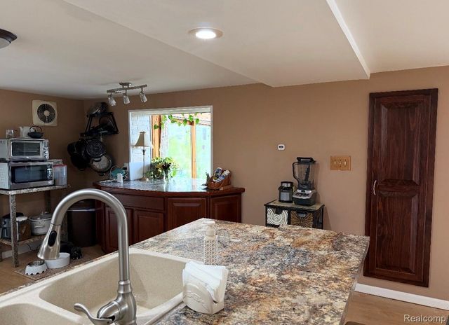 16280 Softwater Lake Drive, Argentine Township, MI 48451