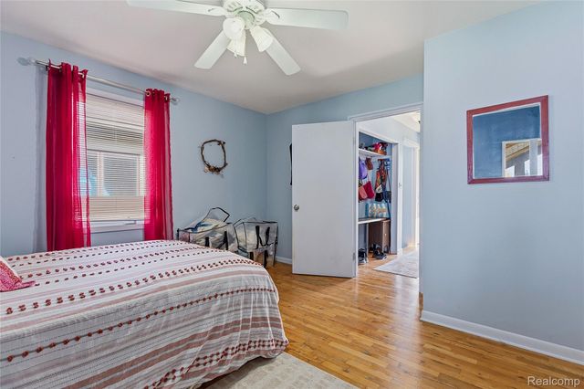 16280 Softwater Lake Drive, Argentine Township, MI 48451