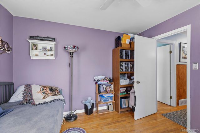 16280 Softwater Lake Drive, Argentine Township, MI 48451