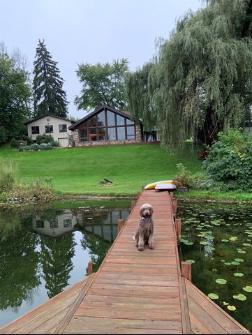 16280 Softwater Lake Drive, Argentine Township, MI 48451