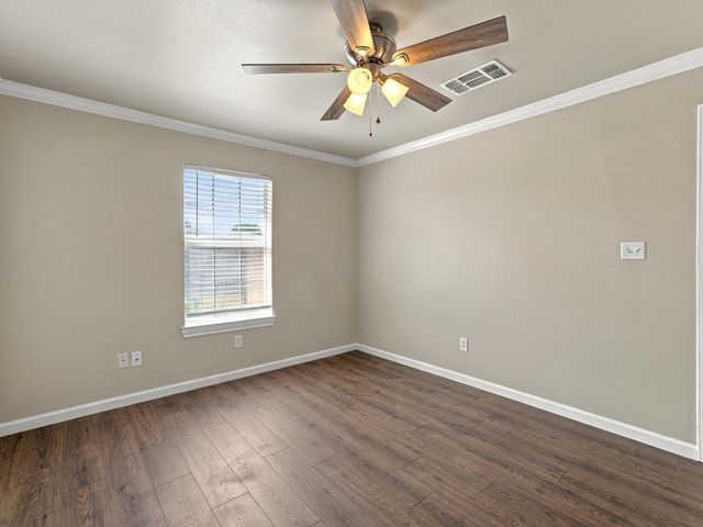 1711 Chenoweth Street, Decatur, TX 76234