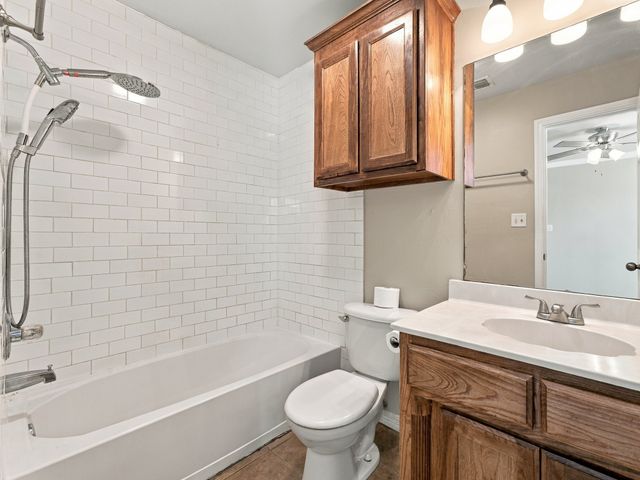 1711 Chenoweth Street, Decatur, TX 76234