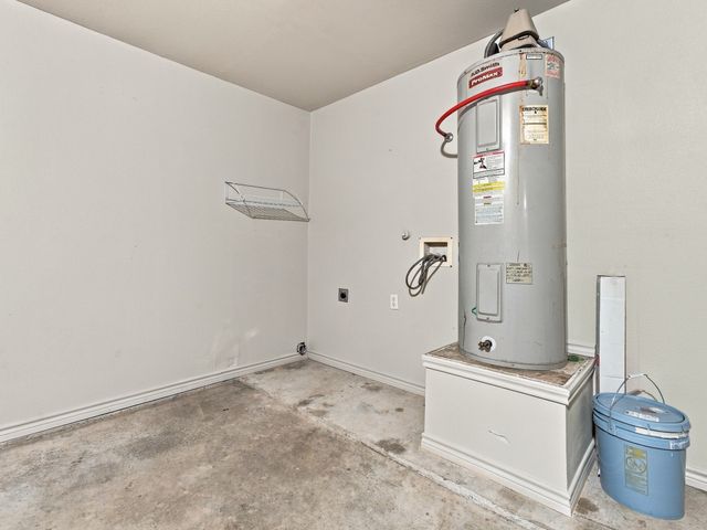 1711 Chenoweth Street, Decatur, TX 76234
