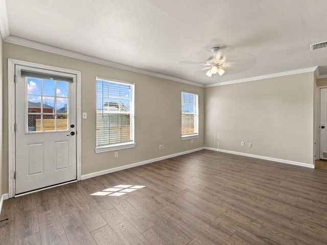 1711 Chenoweth Street, Decatur, TX 76234