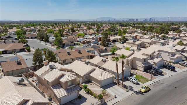 5225 Silverheart Avenue, Las Vegas, NV 89142