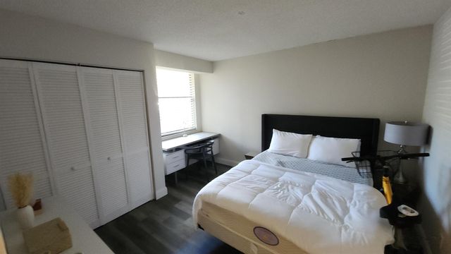 950 Lavers Circle F109, Delray Beach, FL 33444