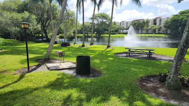 950 Lavers Circle F109, Delray Beach, FL 33444