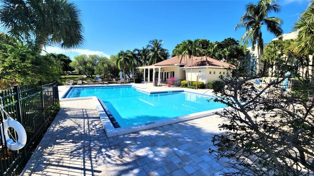 950 Lavers Circle F109, Delray Beach, FL 33444