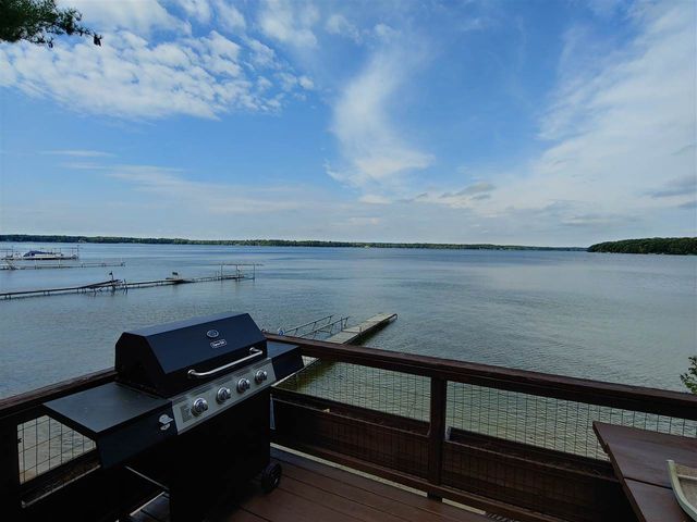 639 N South Long Lake Road, Long Lake Twp, MI 49685