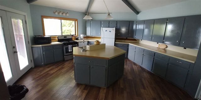 639 N South Long Lake Road, Long Lake Twp, MI 49685