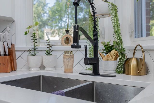 33 PORT REPUBLIC RD, Harrisonburg, VA 22801