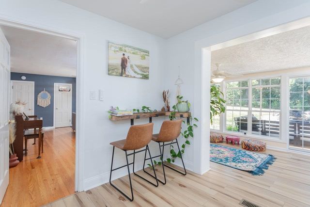 33 PORT REPUBLIC RD, Harrisonburg, VA 22801