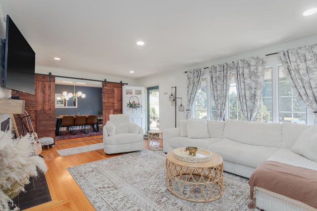 33 PORT REPUBLIC RD, Harrisonburg, VA 22801