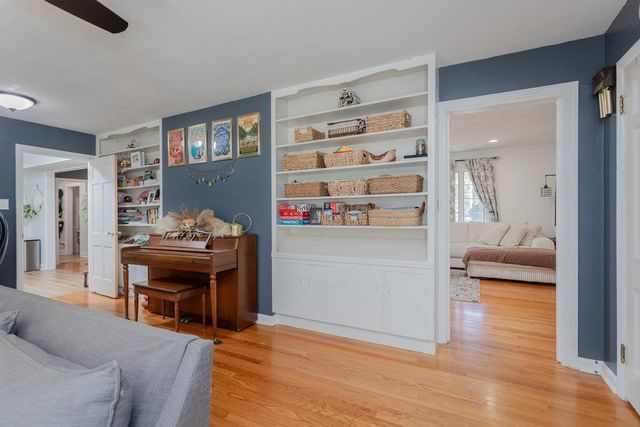 33 PORT REPUBLIC RD, Harrisonburg, VA 22801