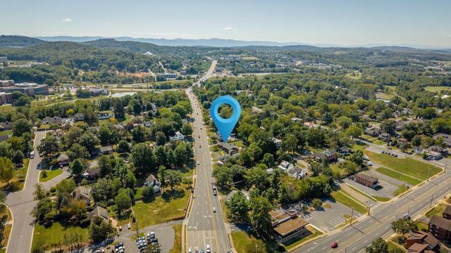 33 PORT REPUBLIC RD, Harrisonburg, VA 22801