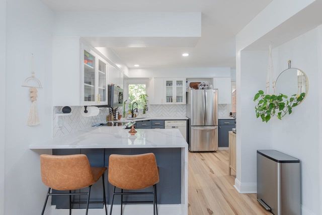 33 PORT REPUBLIC RD, Harrisonburg, VA 22801