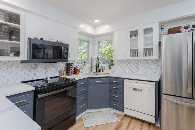 33 PORT REPUBLIC RD, Harrisonburg, VA 22801