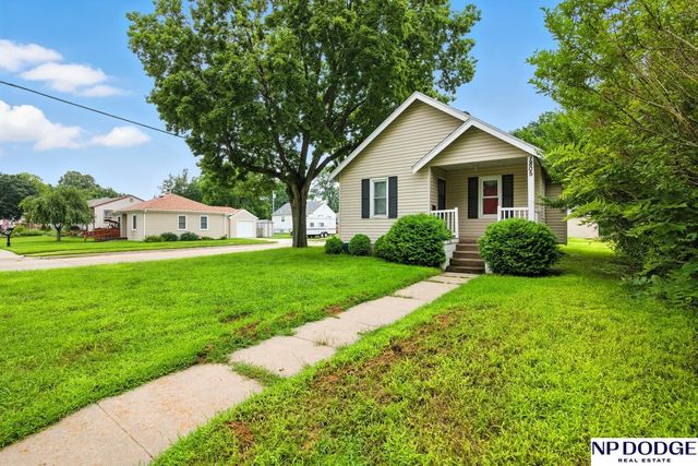 1805 N Logan Street, Fremont, NE 68025