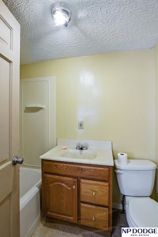 1805 N Logan Street, Fremont, NE 68025