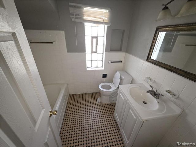 9103 Manor Street, Detroit, MI 48204